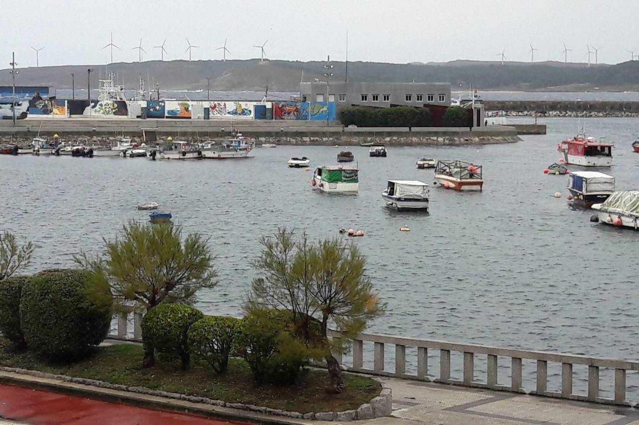 Enfrente Al Puerto 4 Personas Muxia